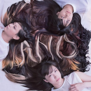 A N D by Tricot