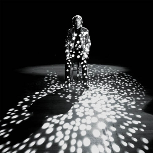 Que Aura by Stoltz, Kelley