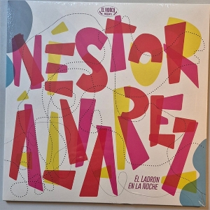 El Ladron En La Noche by Alvarez, Nestor
